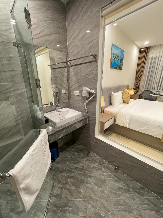 Ngọc Ánh Dương Hotel Ha Long Esterno foto