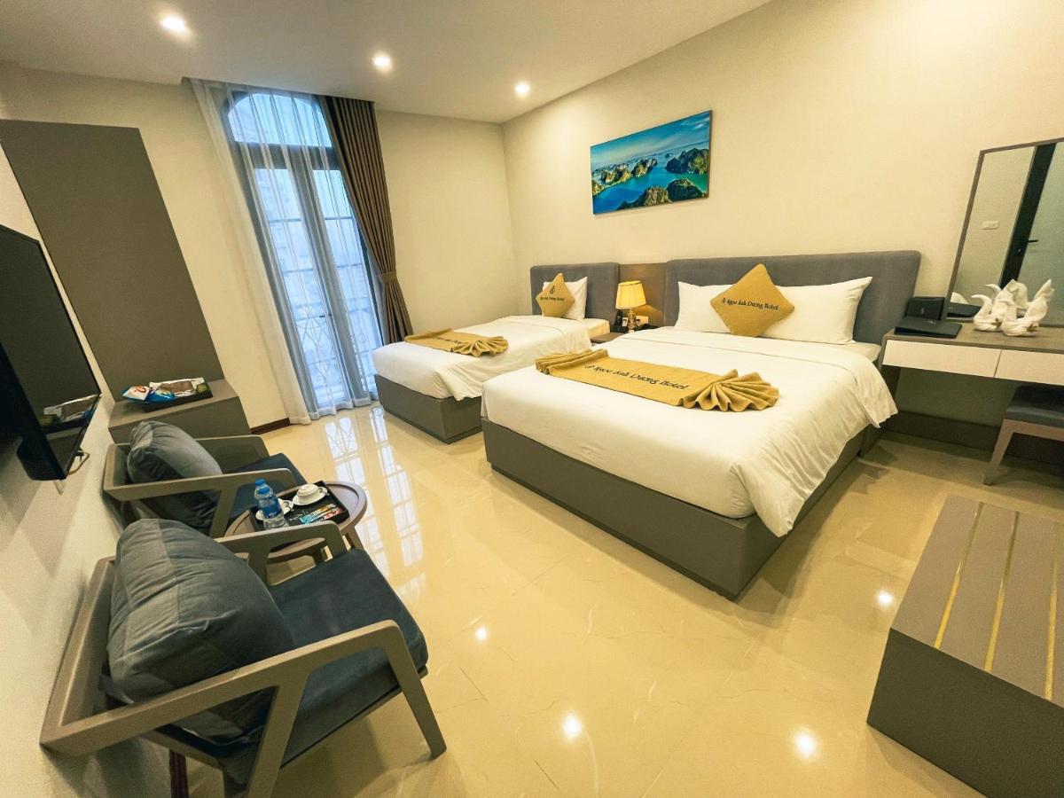 Ngọc Ánh Dương Hotel Ha Long Esterno foto