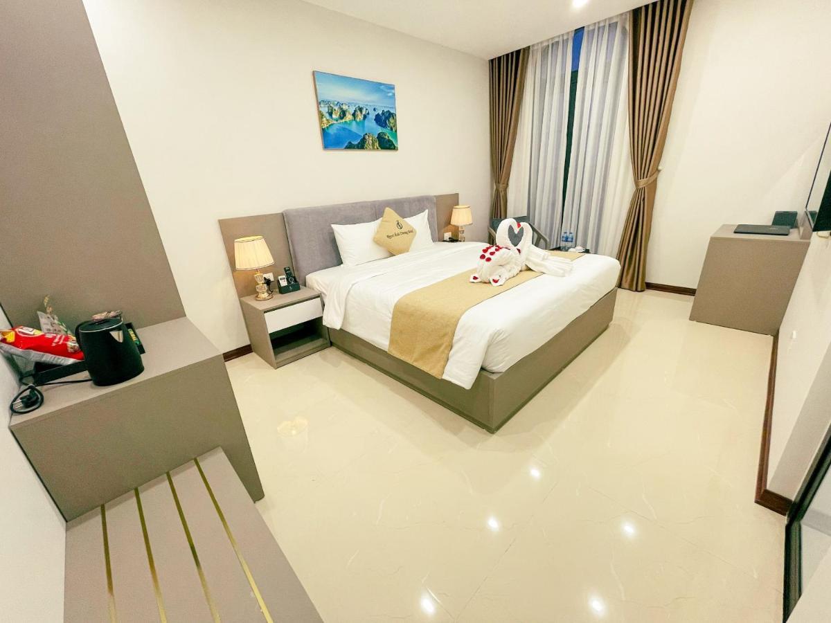Ngọc Ánh Dương Hotel Ha Long Esterno foto