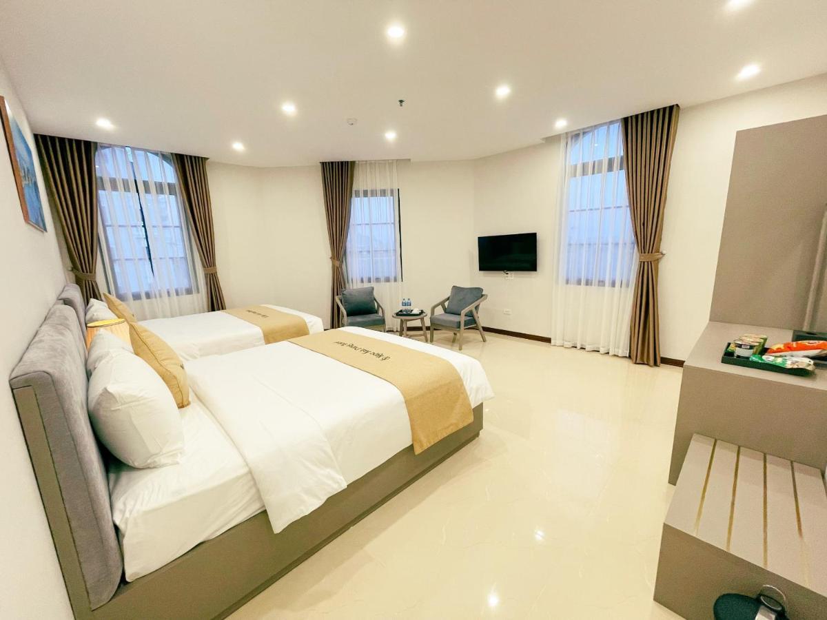 Ngọc Ánh Dương Hotel Ha Long Esterno foto